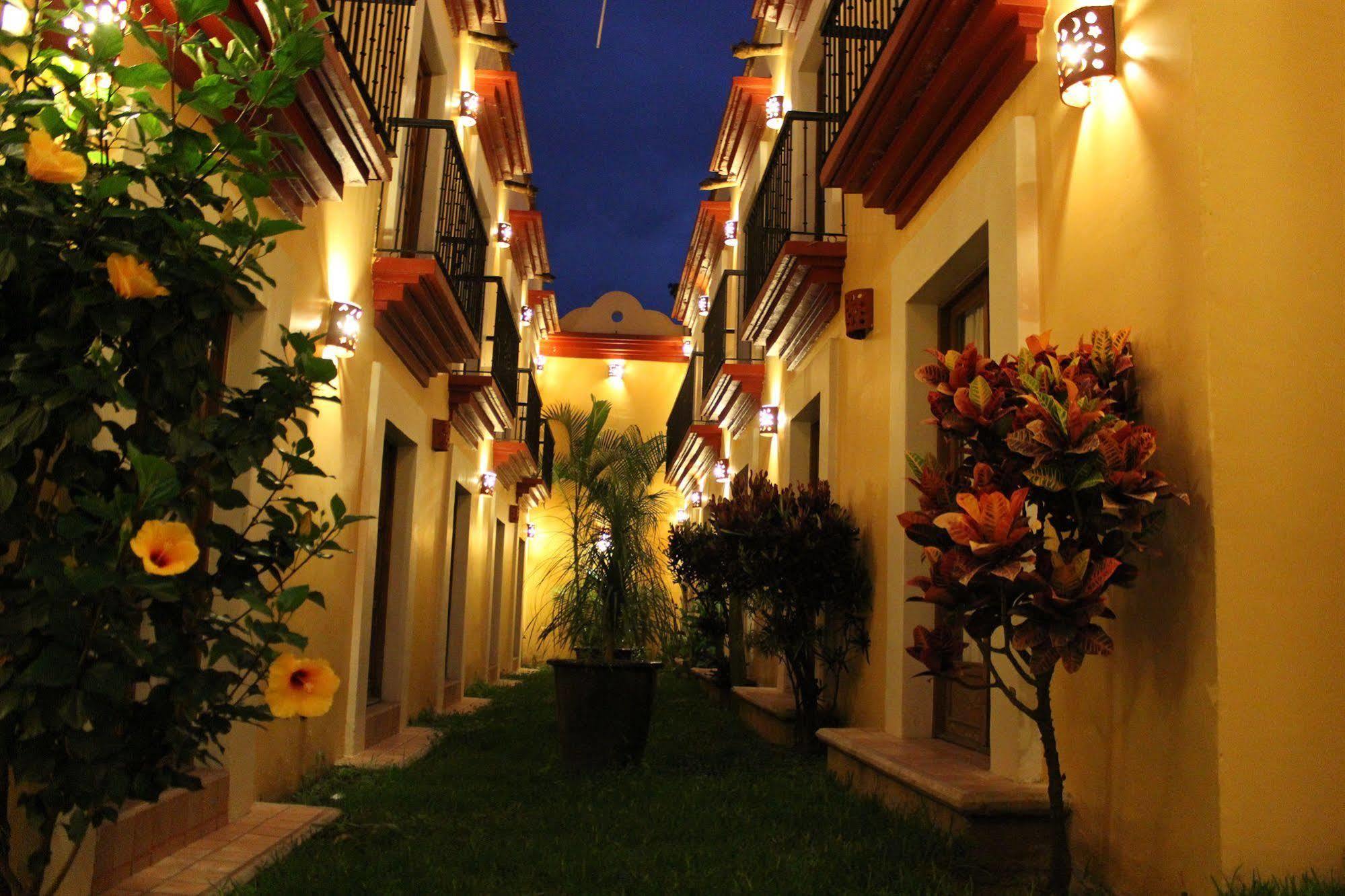 Hotel Casa Conzatti Oaxaca Екстериор снимка