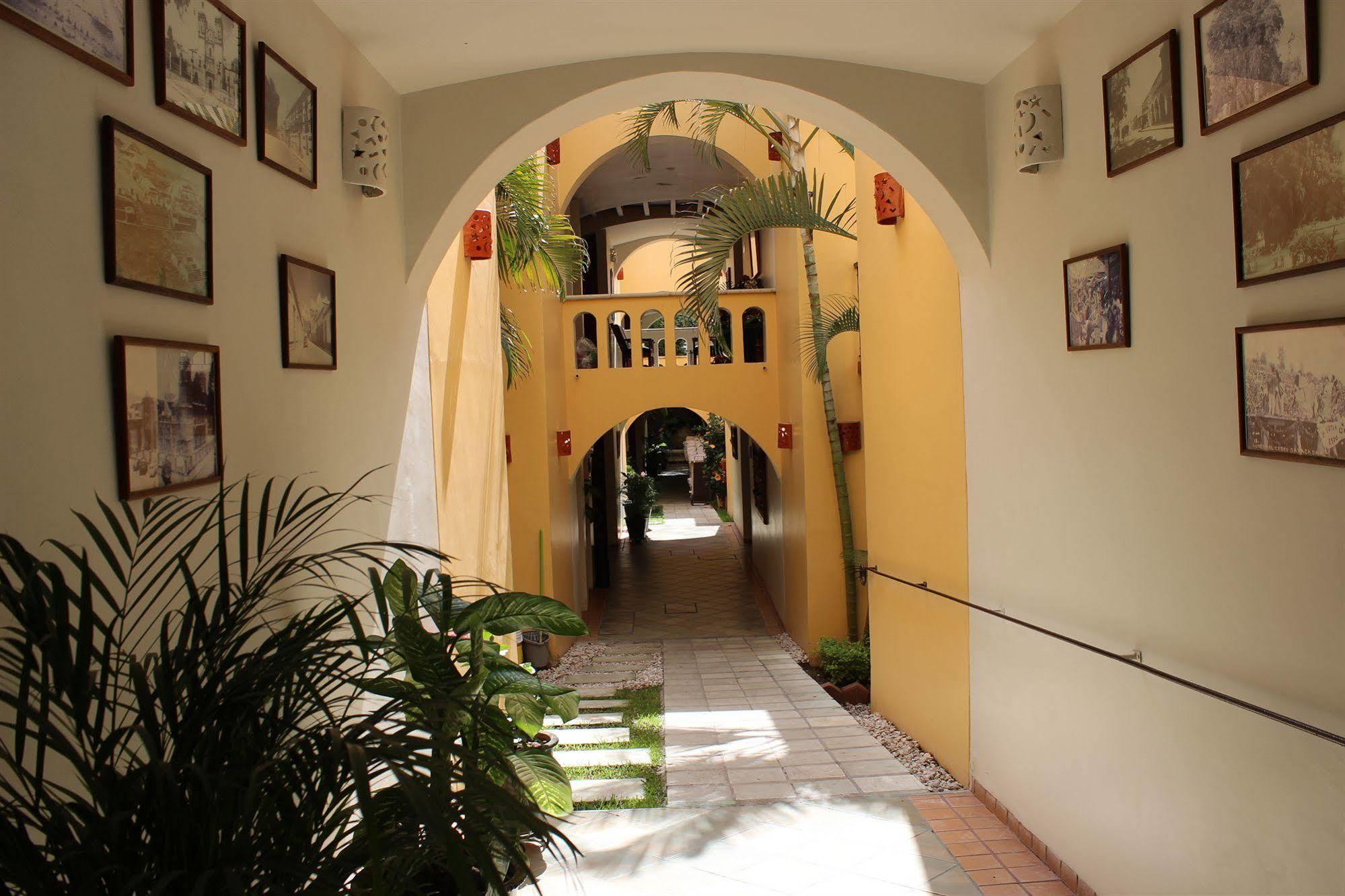 Hotel Casa Conzatti Oaxaca Екстериор снимка